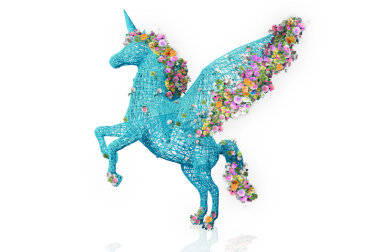 Плетеная фигура Пегас с цветами